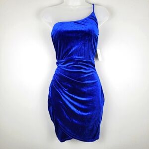 $43 NWT Velvet One-Shoulder Mini Dress